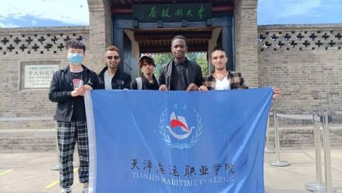 感知红色文化，共筑友谊桥梁 国际交流处党支部组织外国留学生红色文化体验活动